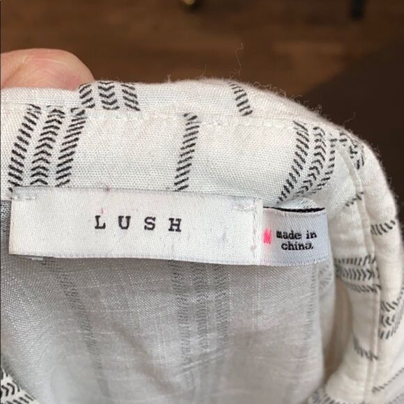 Lush Striped Tie Front Blouse Size Medium - Picture 2 of 6